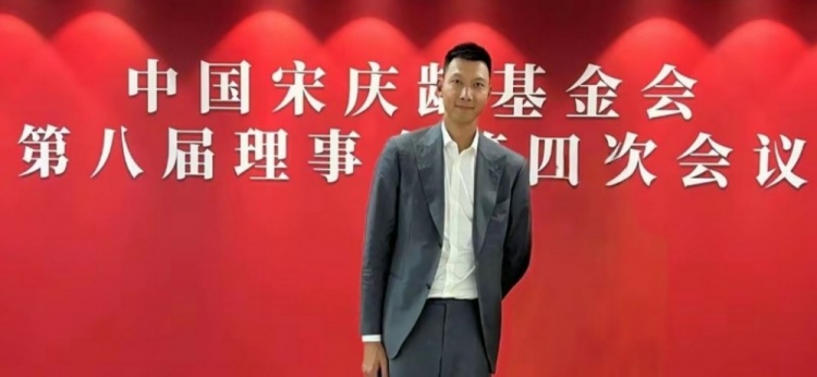  時(shí)隔5個(gè)月首次公開露面！大河報(bào)：易建聯(lián)關(guān)聯(lián)公司成被執(zhí)行人