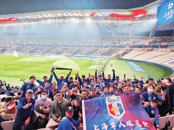  東體介紹上海聾人球迷會：最安靜的助威，最“響亮”的看臺
