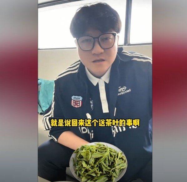  趙鵬：不太清楚賈秀全要球員買茶葉的段子，但這在現(xiàn)實(shí)中也正常