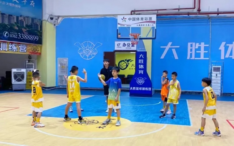  廣東河源體彩少兒籃球培訓(xùn)班：結(jié)營(yíng)不散場(chǎng)，夢(mèng)想正啟航