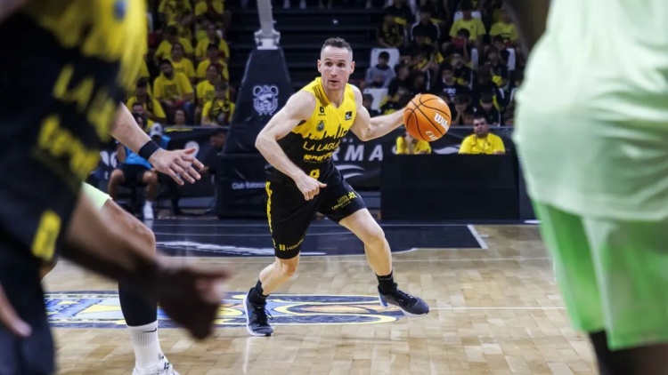  NBA初代老六，42歲進(jìn)入生涯巔峰？！