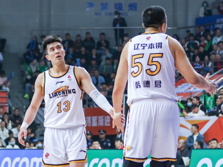  里程碑！韓德君8625分追平郭艾倫 并列遼籃隊(duì)史得分王