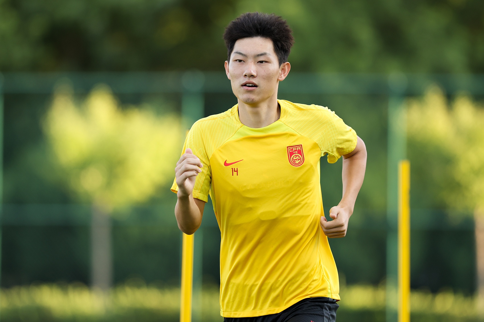  魯媒：泰山隊(duì)抵達(dá)梅州五外援齊整，四名國腳可出戰(zhàn)史松宸隨隊(duì)