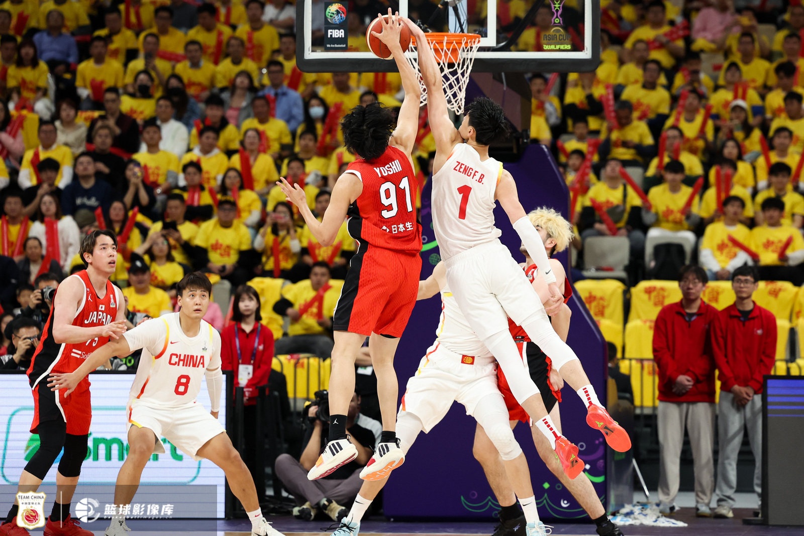  中國男籃內外開花 曾凡博攻防一體在線 中國大勝日本42分！